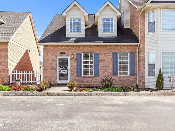 2nd image of 2505 Cloister Ln #2505