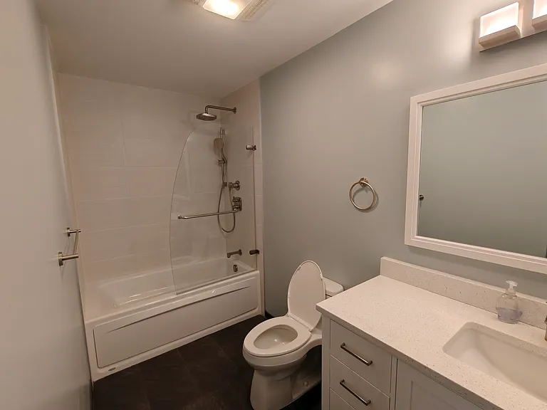 25 Marion St #44 — Photo 8