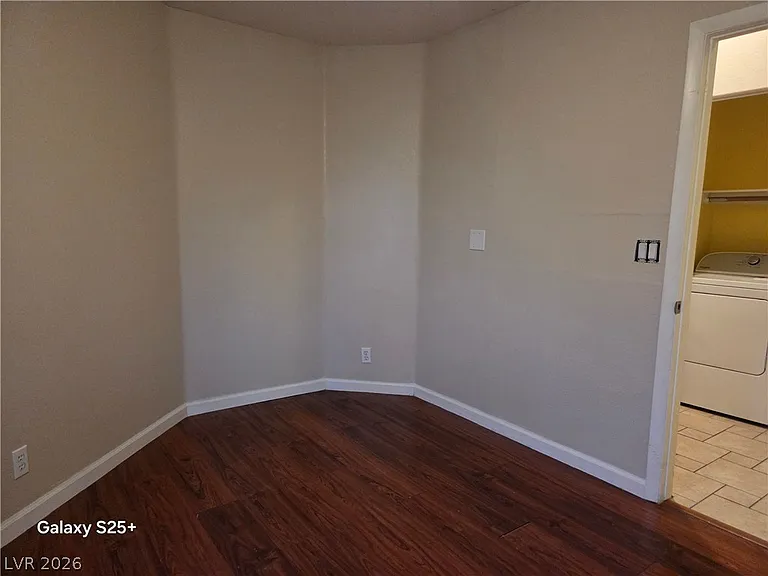 7428 Fencerow St — Photo 9