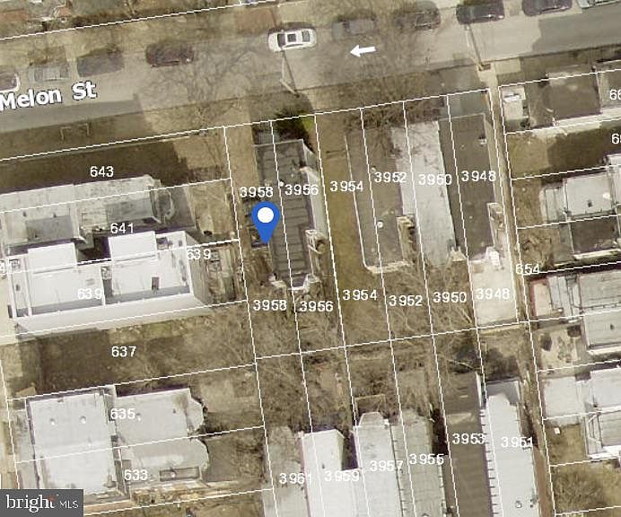 2nd image of 3958 Melon St