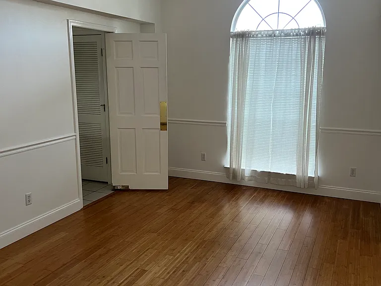 613 Cherry St — Photo 18