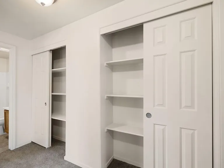 4036 Village Dr — Photo 16