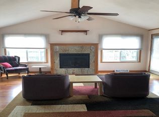 440 Apple St, East Dubuque, IL 61025