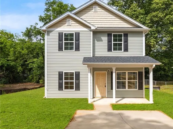 1210 Kimery Dr, High Point, NC 27260