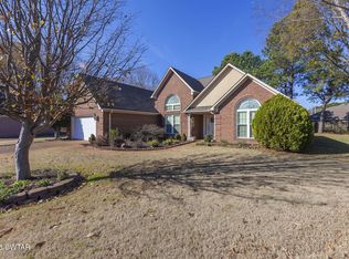 25 Spicewood Cv, Jackson, TN 38305