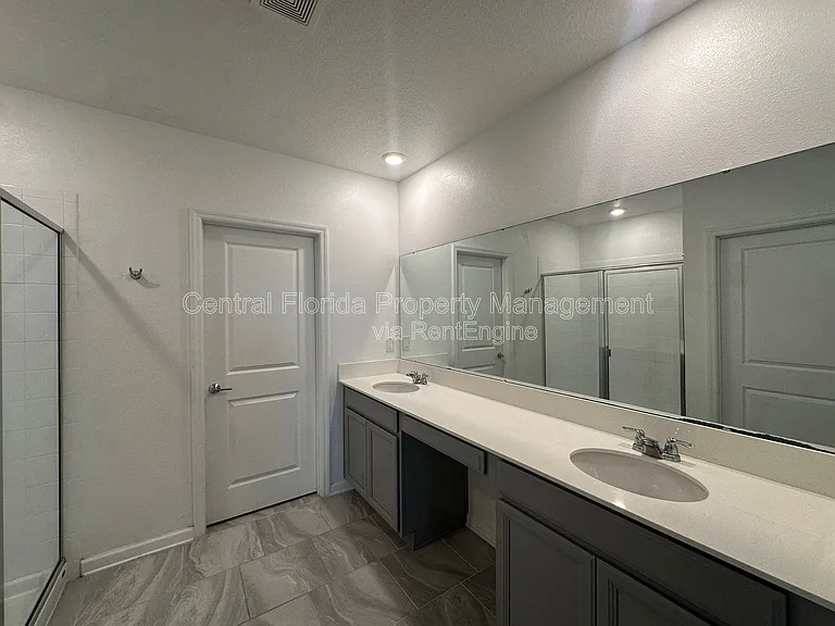 373 Pineywoods St — Photo 14