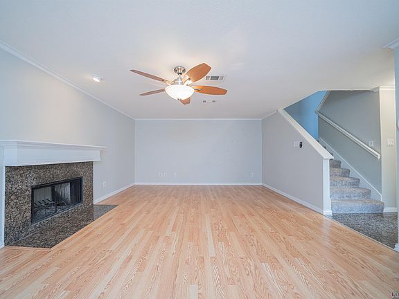 3rd image of 647 Baylor Dr