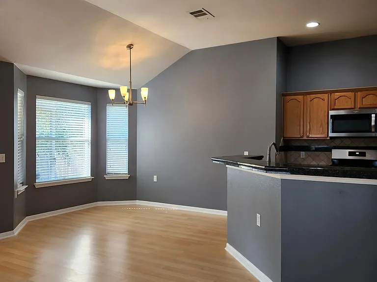 717 Sheraton Ave — Photo 14