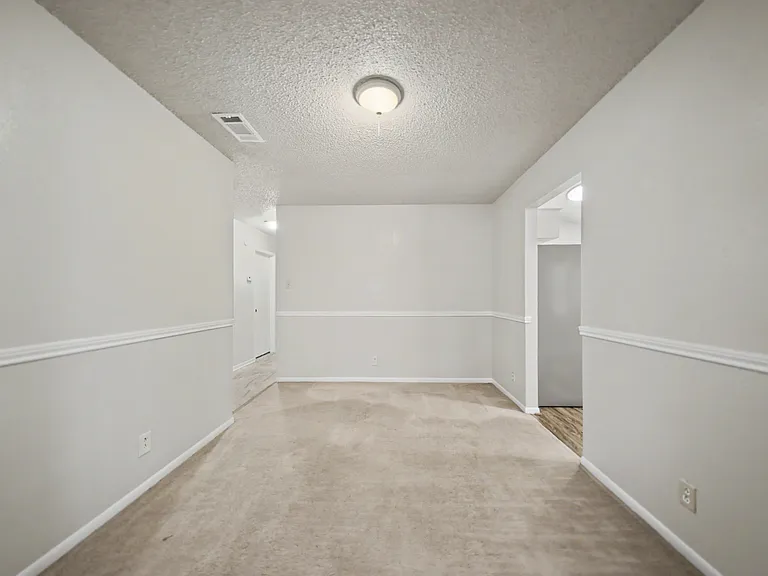 4716 Glass Mountain Dr — Photo 11