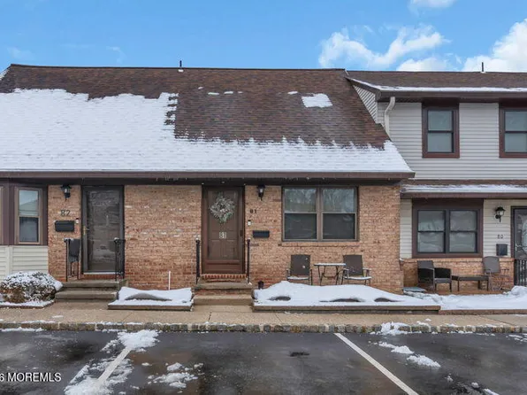 81 Village Green Way, Hazlet, NJ 07730