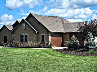 1605 N 1037th Rd, Lawrence, KS 66046