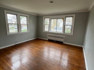 24 Pine St, Monticello, NY 12701