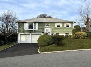 15 Hickory Hill Dr, Dobbs Ferry, NY 10522