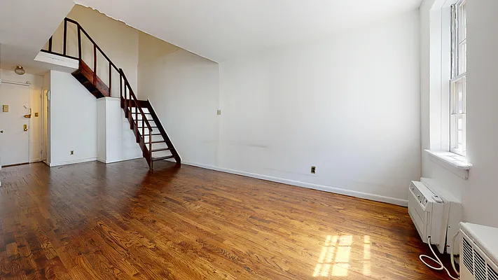 Rented by Bond New York | media 6