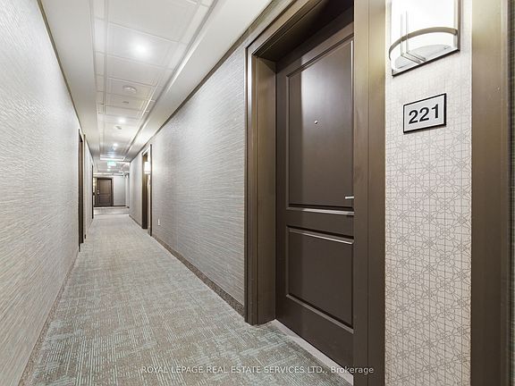 5th image of 460 Dundas St E #221