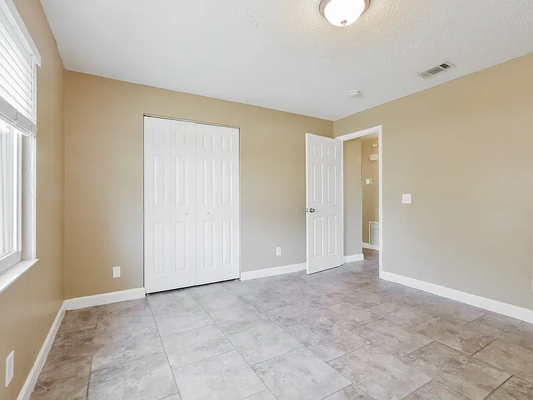 1264 Croftwood Dr — Photo 10