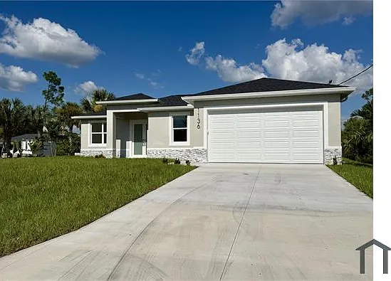 4 bed, 2480 sqft, $3,000 — Photo 1