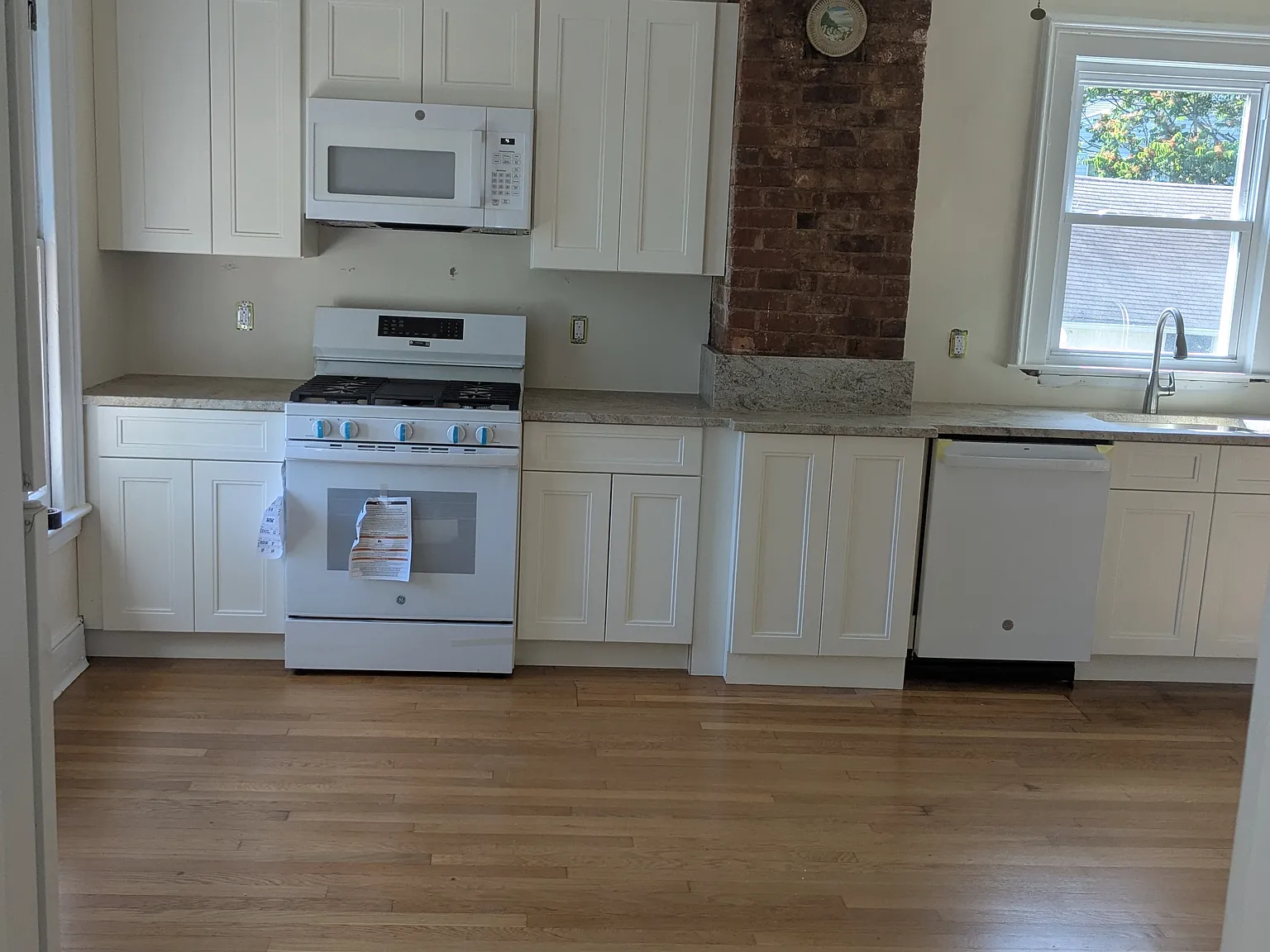 88 Harrison St — Photo 2