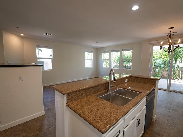 271 Trilogy St — Photo 20