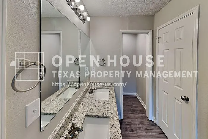 1523 Warwick Dr — Photo 29