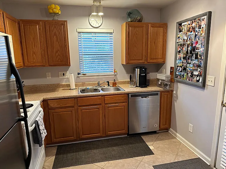 3259 Weston St — Photo 9