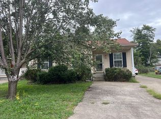 4817 Red Fern Rd, Louisville, KY 40219