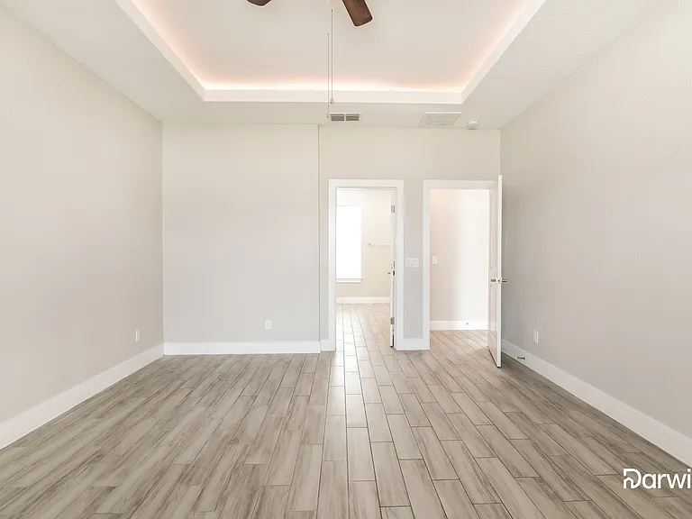 325 Hibiscus Dr — Photo 8