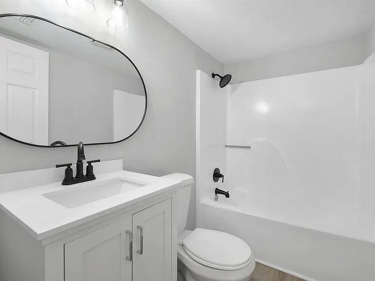 611 N Copeland St #D — Photo 9
