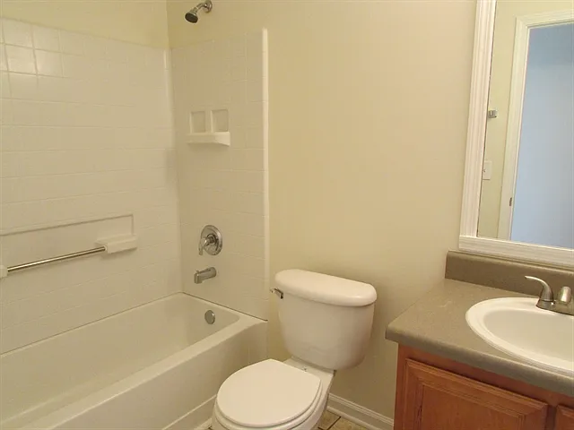 2651 Sutherland Dr — Photo 14