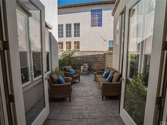 5th image of 24409 El Molina Ave