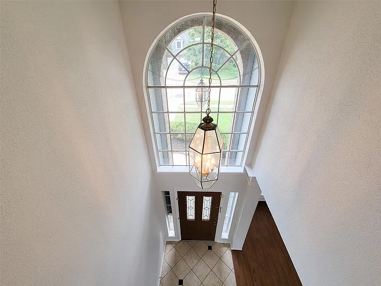 17403 Canyon Knoll Dr — Photo 4