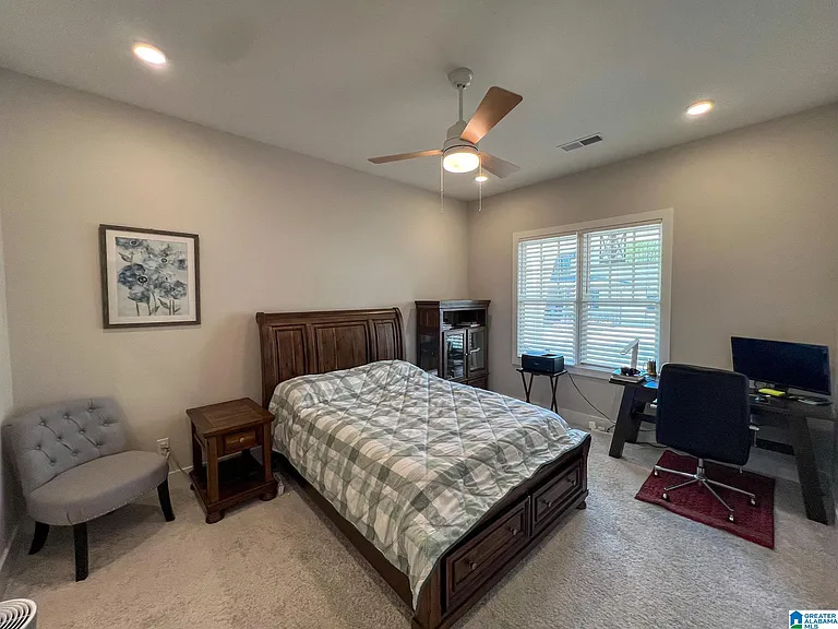 4740 Arden Way — Photo 11