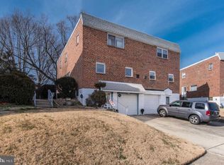 8414 Bridle Rd, Philadelphia, PA 19111