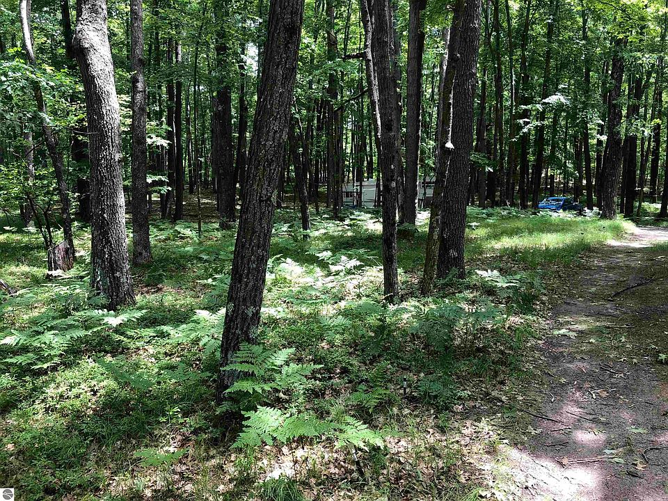 1st image of 0 Oak Run Lot 715716