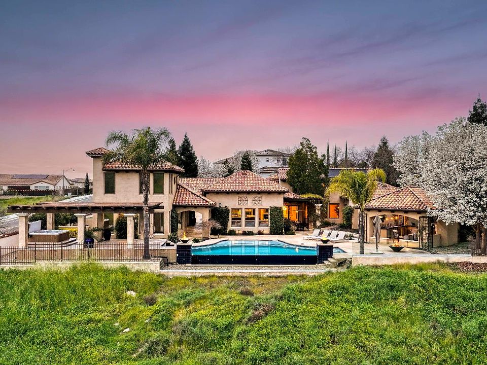 1st image of 3312 Vista De Madera