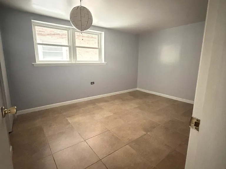 7732 W Addison St #G — Photo 20