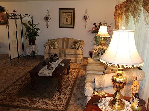 2nd image of 5928 Country Club Dr