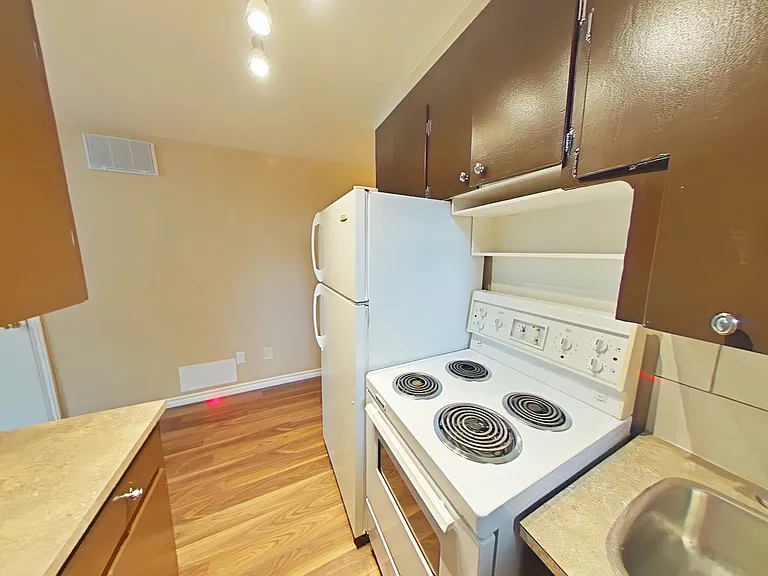 3917 57a Ave #BASEMENT — Photo 2