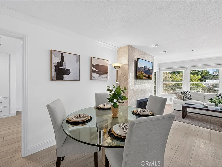 950 Cagney Ln #207 — Photo 4