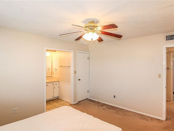 5th image of 1813 E Lindsey St APT 2