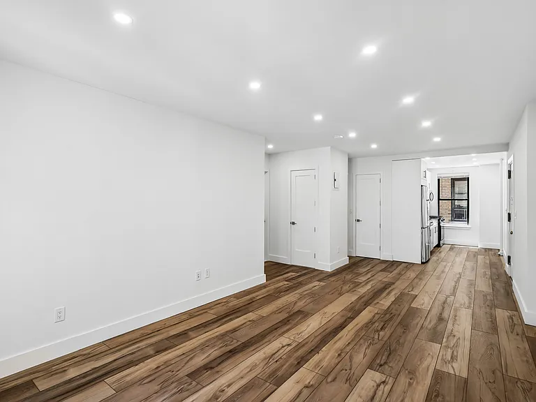 920 Riverside Dr #53 — Photo 4