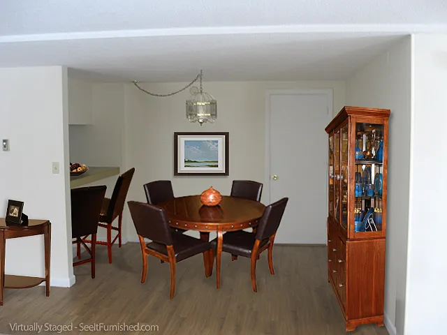 Clovelly Apartments — Photo 6