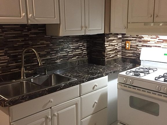 2nd image of 7019 Yinger Ave