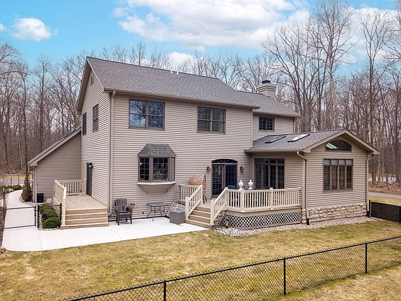 3rd image of 9593 Oakley Rd
