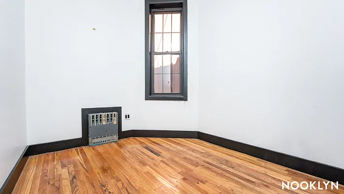 Rented by Nooklyn NYC LLC | media 17