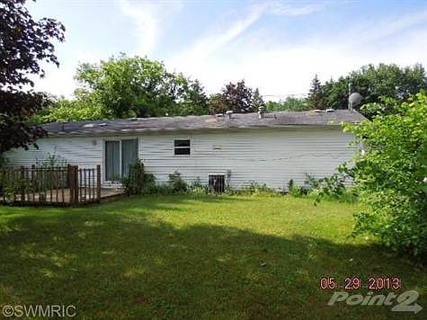 2nd image of 609 James St