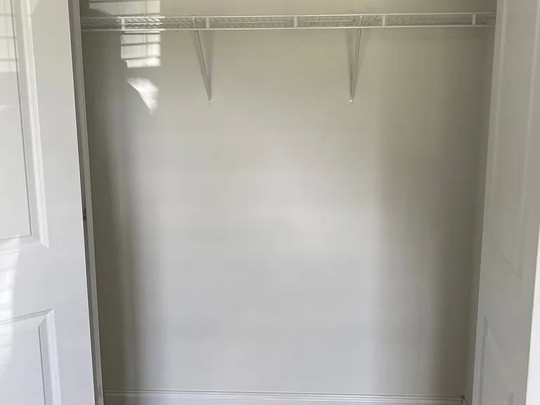 129 S Palm Dr — Photo 14