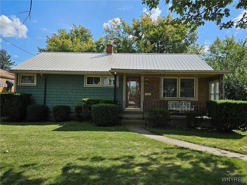 2653 Ontario Ave photo 1