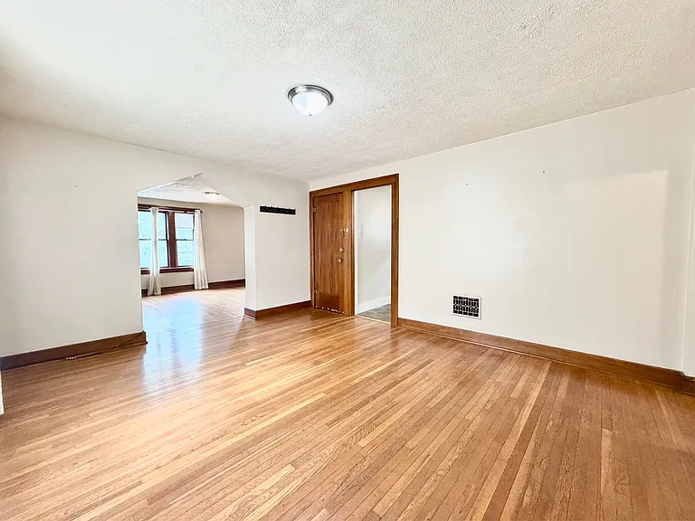 145 Whitehall Ave #2 — Photo 6