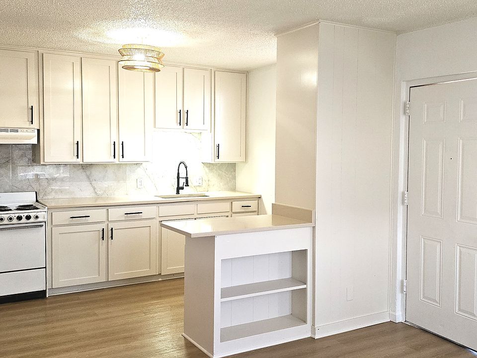 2nd image of 519 W Main St #15